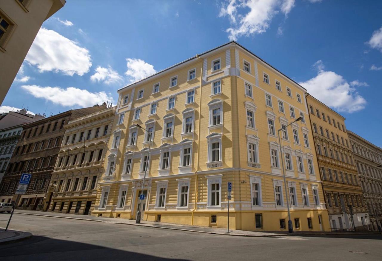 Nana Flat Apartment Prag